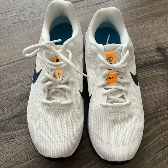 Nike Revolution “”Summit White/Diffused Blue/Light Bone"Running Shoe size 5.5 Y - Picture 2 of 6